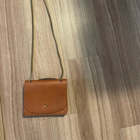 Madewell Handbags - Madewell Brown Crossbody leather bag with chain strap